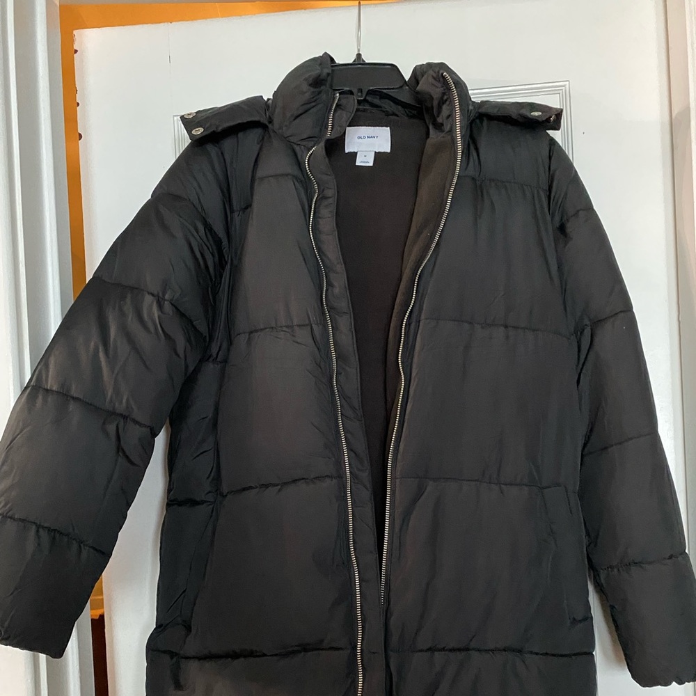 Never Worn Hooded Puffer Jacket - image 3